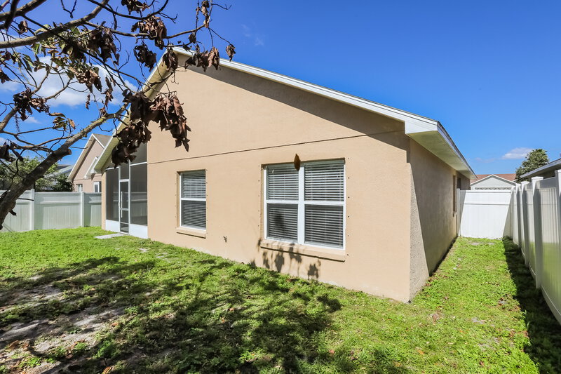 3,240/Mo, 2118 Flintlock Blvd Kissimmee, FL 34743 Rear View 2