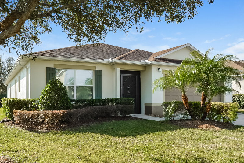 3,110/Mo, 1574 Brandywine Dr Tavares, FL 32778 Front View