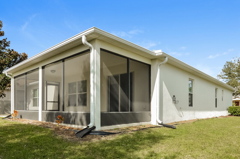 3,110/Mo, 1574 Brandywine Dr Tavares, FL 32778 Rear View