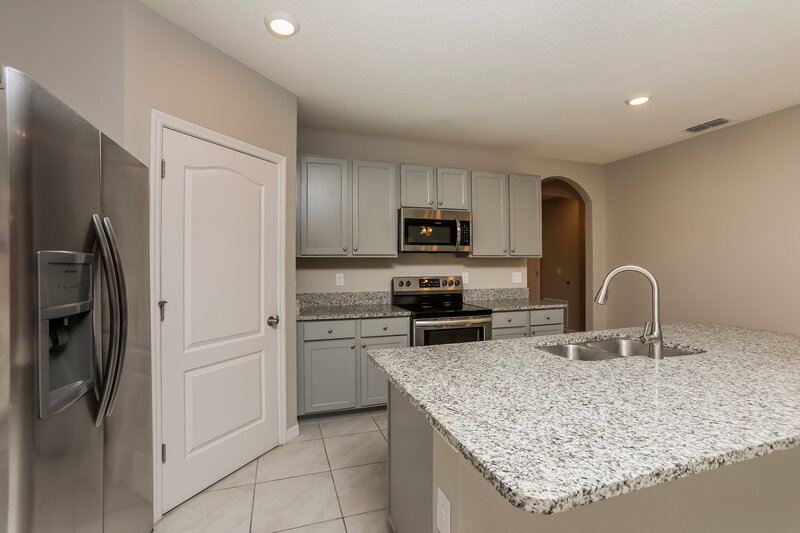 2,345/Mo, 1909 Green Dragon Dr Saint Cloud, FL 34771 Kitchen View 2