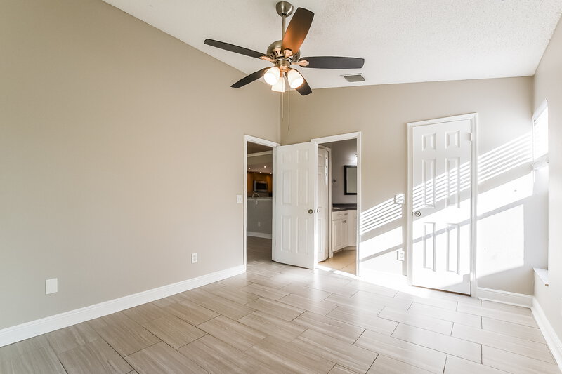 2,155/Mo, 2970 Stillwater Dr Kissimmee, FL 34743 Main Bedroom View 2