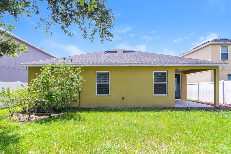 2,290/Mo, 16031 Yelloweyed Dr Clermont, FL 34714 Rear View