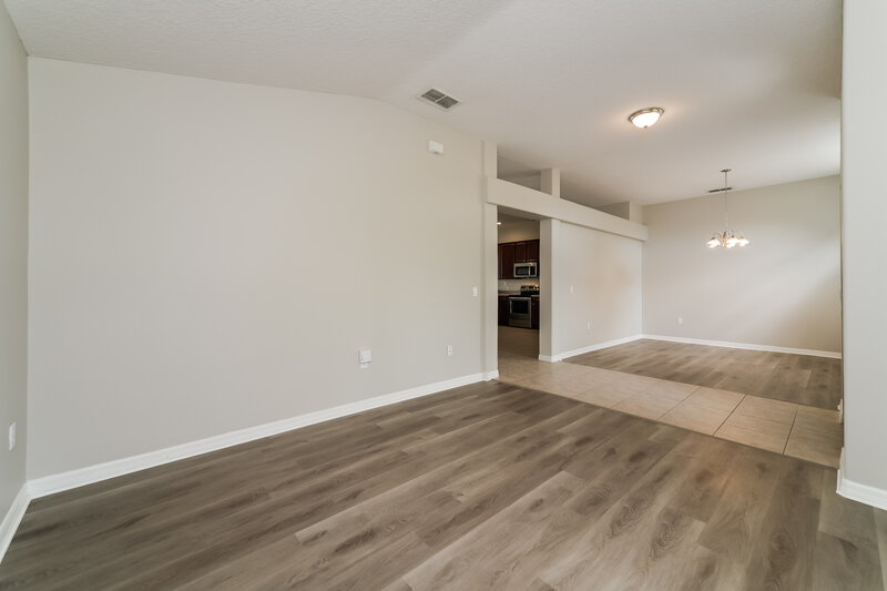 2,120/Mo, 265 Cranbrook Dr Kissimmee, FL 34758 Living Room View 2