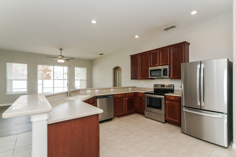 2,120/Mo, 265 Cranbrook Dr Kissimmee, FL 34758 Kitchen View
