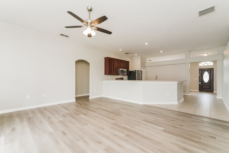 2,120/Mo, 265 Cranbrook Dr Kissimmee, FL 34758 Family Room View 2