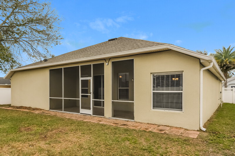 2,120/Mo, 265 Cranbrook Dr Kissimmee, FL 34758 Rear View