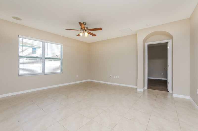 2,325/Mo, 1913 Green Dragon Dr Saint Cloud, FL 34771 Living Room View 2