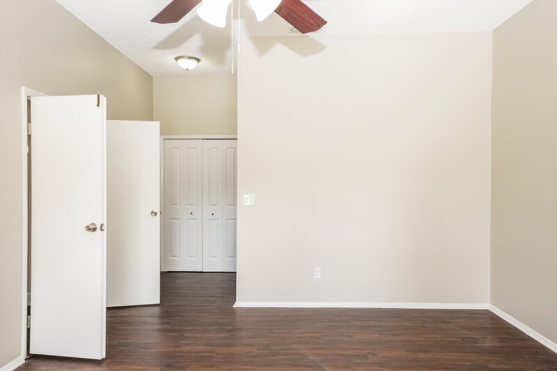 2,230/Mo, 5592 Garden Grove Cir Winter Park, FL 32792 Main Bedroom View