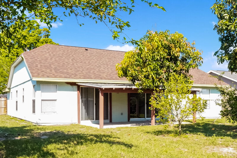 2,230/Mo, 5592 Garden Grove Cir Winter Park, FL 32792 Rear View