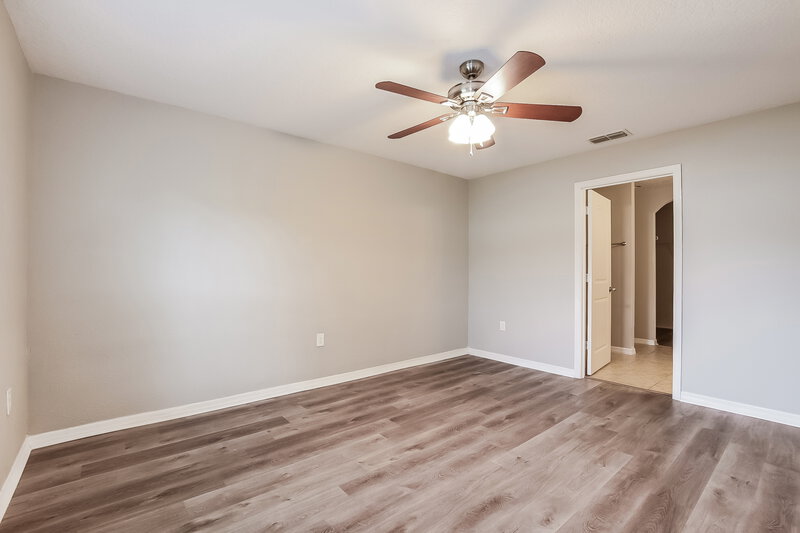 1,985/Mo, 4292 Abaco Dr Tavares, FL 32778 Main Bedroom View