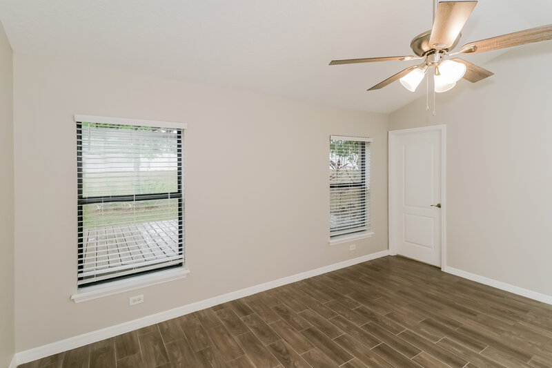 3,920/Mo, 2236 Bracknell Forest Trl Tavares, FL 32778 Main Bedroom View