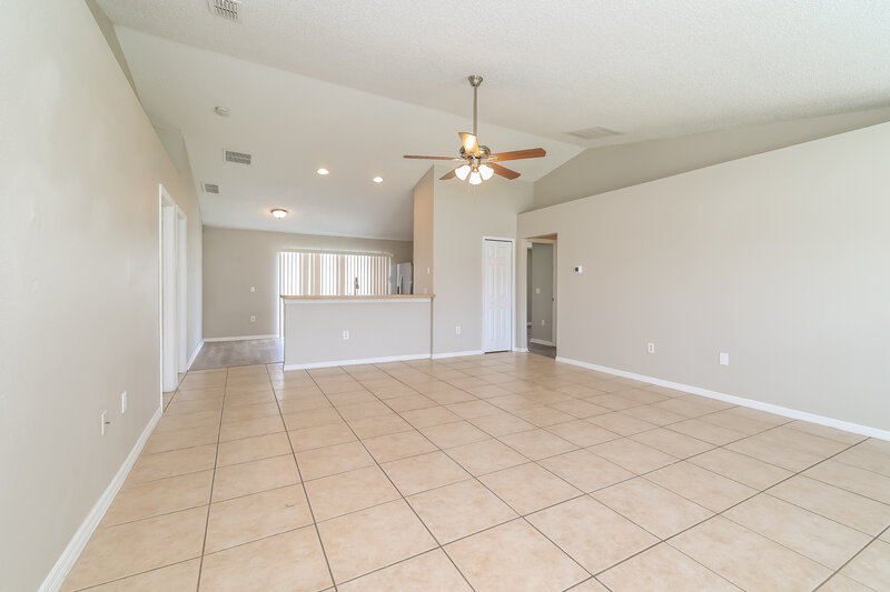 2,810/Mo, 1140 Chesterfield Ct Kissimmee, FL 34758 Living Room View
