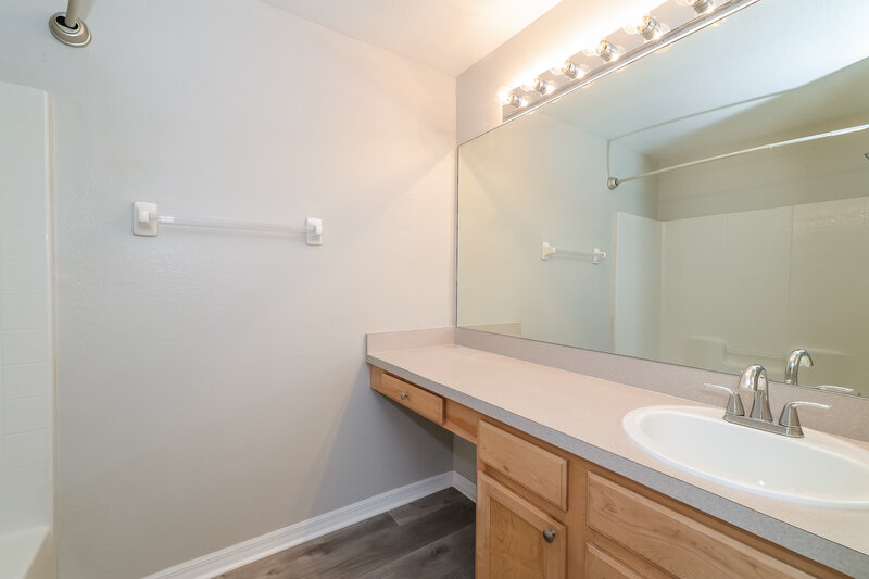 2,810/Mo, 1140 Chesterfield Ct Kissimmee, FL 34758 Bathroom View