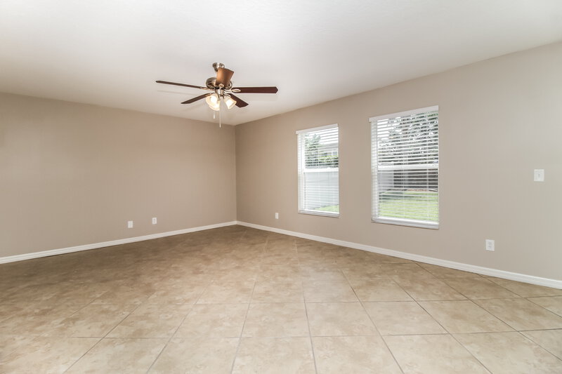 2,670/Mo, 351 Willowbay Ridge St Sanford, FL 32771 Living Room View 3