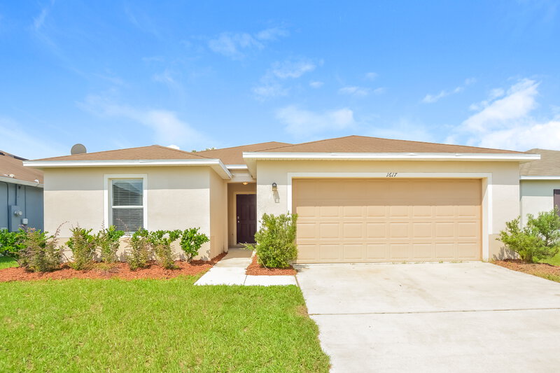 3,270/Mo, 1617 Strathmore Cir Mount Dora, FL 32757 External View