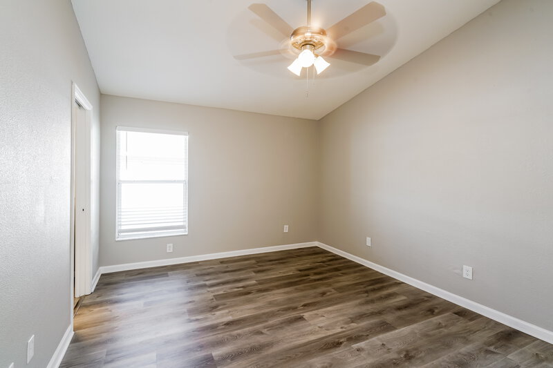 3,120/Mo, 9837 Violet Dr Orlando, FL 32824 Main Bedroom View