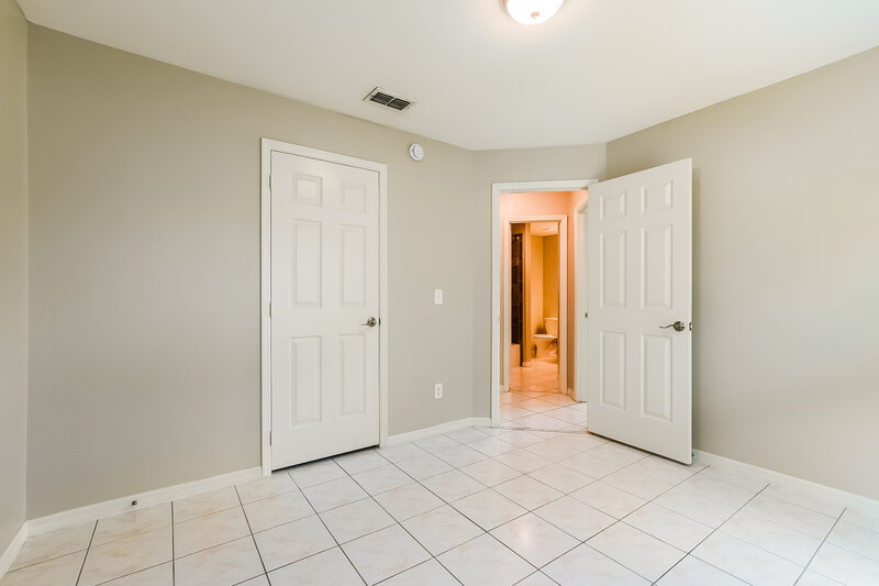 2,605/Mo, 619 Queensbridge Dr Lake Mary, FL 32746 Bedroom View 4