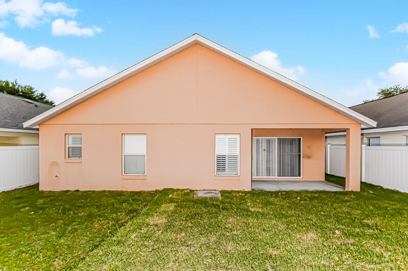 3,590/Mo, 14643 Lady Victoria Blvd Orlando, FL 32826 Rear View