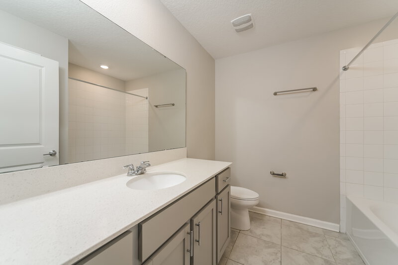 2,310/Mo, 4419 Bluff Oak Loop Kissimmee, FL 34746 Bathroom View