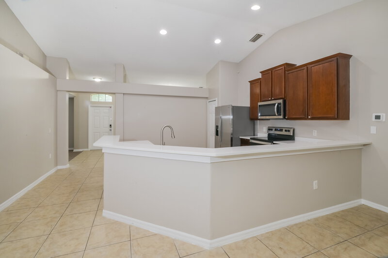 2,430/Mo, 903 Bonneville Ln Kissimmee, FL 34759 Kitchen View
