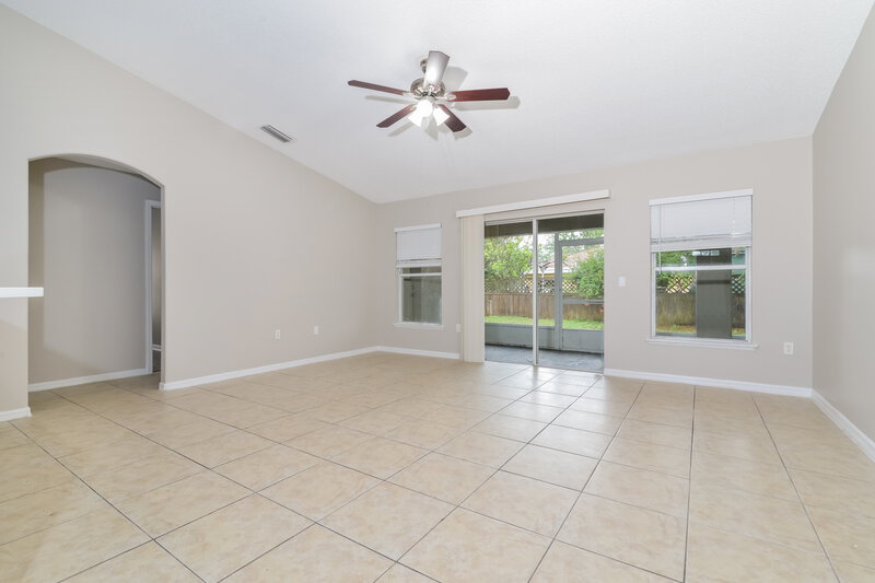 2,430/Mo, 903 Bonneville Ln Kissimmee, FL 34759 Screen Porch View