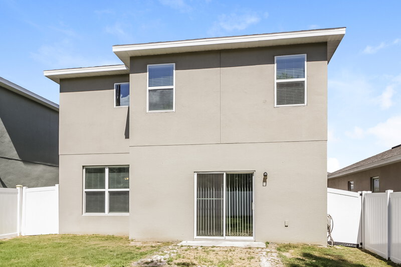 2,365/Mo, 1108 Atlantic Ave Fruitland Park, FL 34731 Rear View