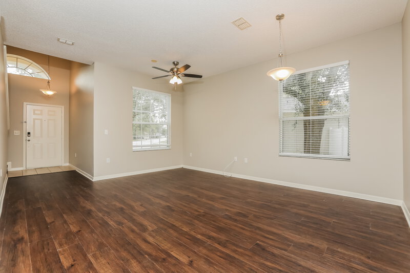 2,140/Mo, 233 Bluff Pass Dr Eustis, FL 32726 Dining Room View