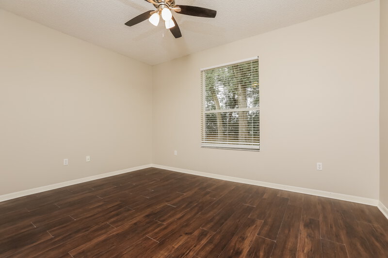 2,140/Mo, 233 Bluff Pass Dr Eustis, FL 32726 Main Bedroom View 2