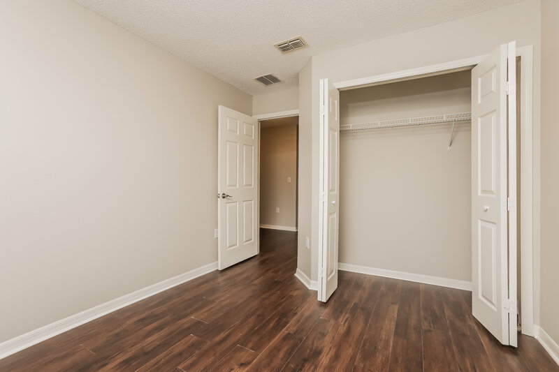 2,140/Mo, 233 Bluff Pass Dr Eustis, FL 32726 Bedroom View 2