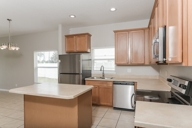2,395/Mo, 4478 Spring Blossom Dr Kissimmee, FL 34746 Kitchen View