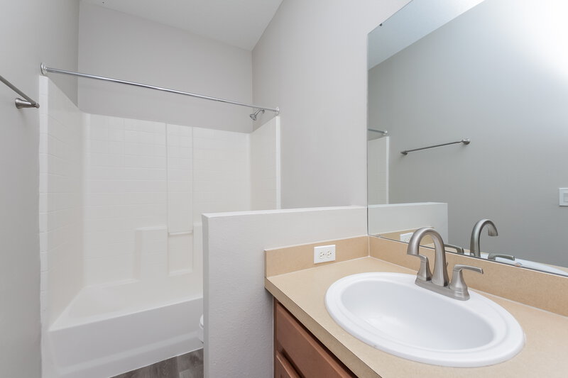 2,395/Mo, 4478 Spring Blossom Dr Kissimmee, FL 34746 Bathroom View