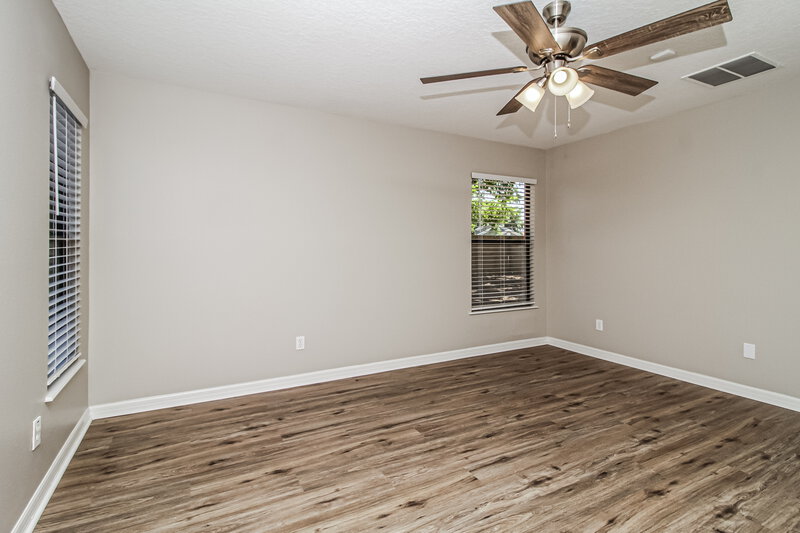 2,350/Mo, 2209 Bracknell Forest Trl Tavares, FL 32778 Bedroom View 2