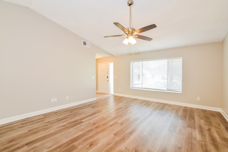 2,245/Mo, 426 Iowa Woods Cir E Orlando, FL 32824 Misc View 5