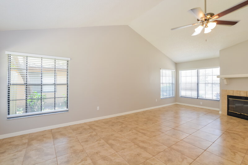 2,415/Mo, 4021 Biscayne Dr Winter Springs, FL 32708 Living Room View