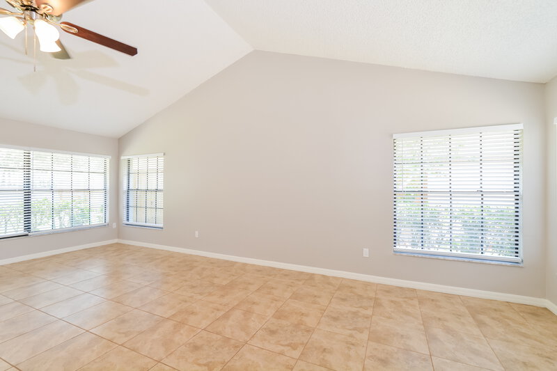 2,415/Mo, 4021 Biscayne Dr Winter Springs, FL 32708 Living Room View 2