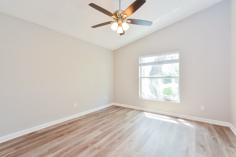 2,305/Mo, 4009 Bolinas Ct Orlando, FL 32817 Main Bedroom View 2