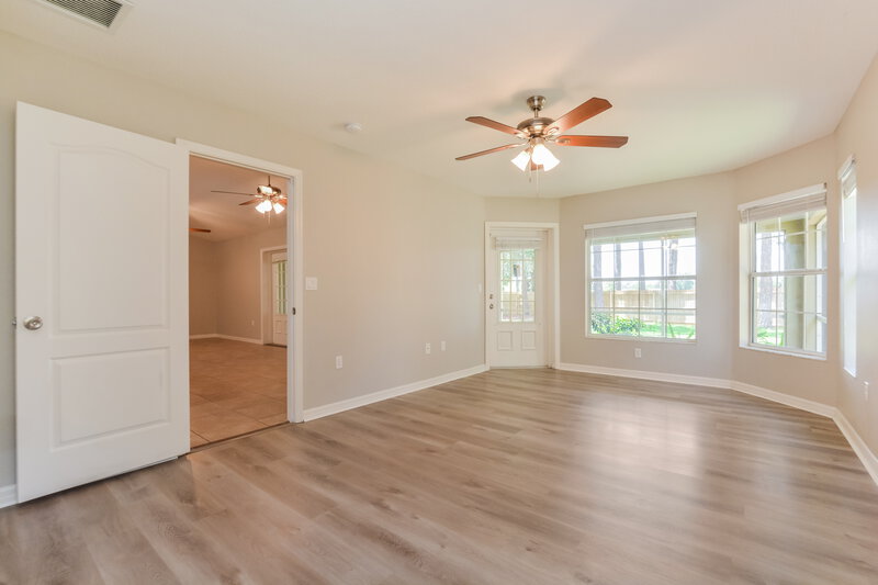 2,250/Mo, 11546 Lake Dr Leesburg, FL 34788 Main Bedroom View