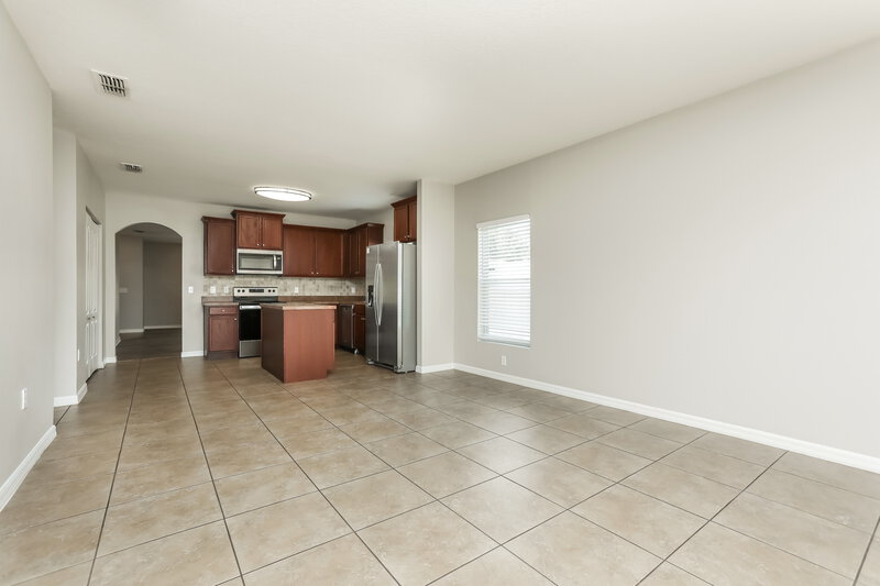 2,745/Mo, 7206 Rafanelli Ct Orlando, FL 32818 Living Room View 2
