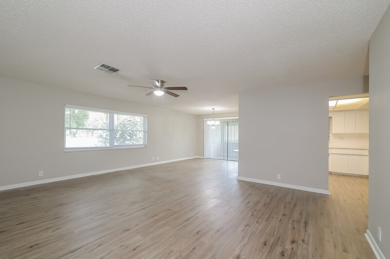 1,630/Mo, 705 Canberra Rd Winter Haven, FL 33884 Living Room View 2