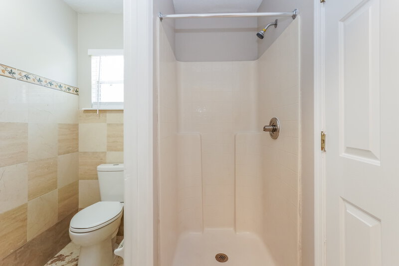 1,890/Mo, 39 Peterlee Ct Kissimmee, FL 34758 Bathroom View