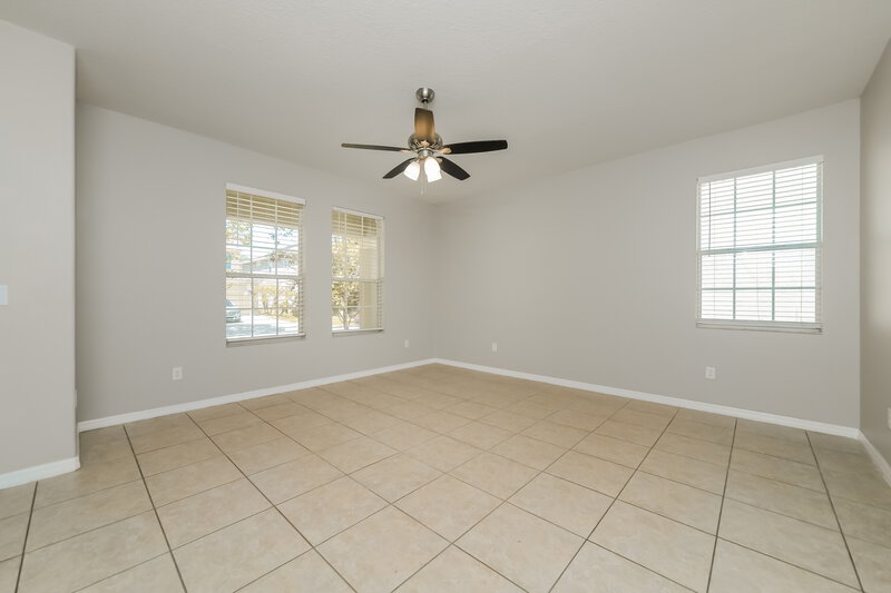2,185/Mo, 3207 Bayflower Ave Harmony, FL 34773 Living Room View