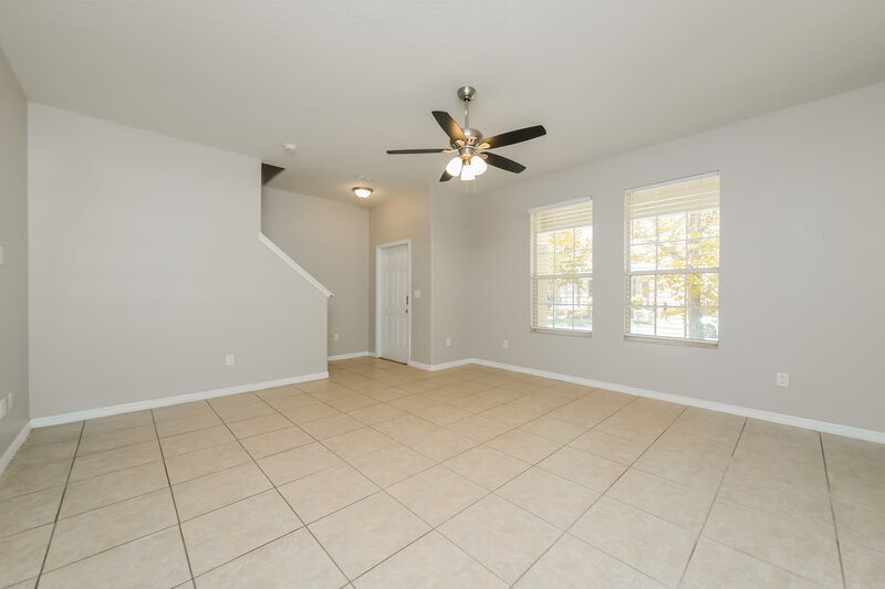2,185/Mo, 3207 Bayflower Ave Harmony, FL 34773 Living Room View 2