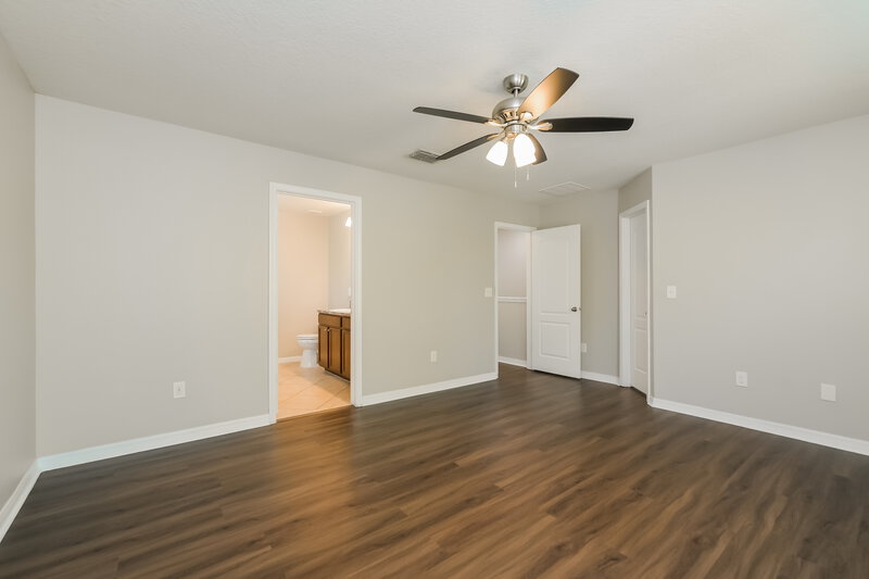 2,185/Mo, 3207 Bayflower Ave Harmony, FL 34773 Main Bedroom View 2