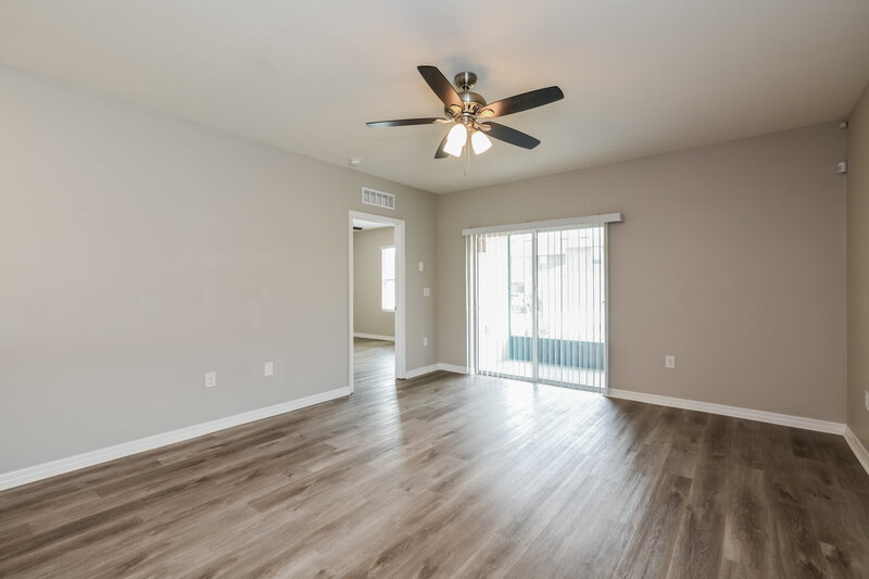 4,040/Mo, 1524 Planters Point Rd Kindred, FL 34744 Living Room View