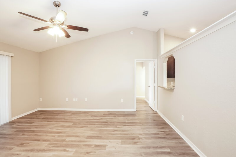 2,710/Mo, 4245 Sasha Trl Saint Cloud, FL 34772 Main Bedroom View