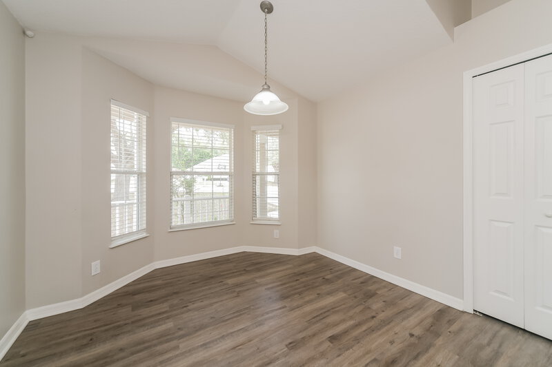 2,315/Mo, 2213 Merry Rd Tavares, FL 32778 Breakfast Nook View