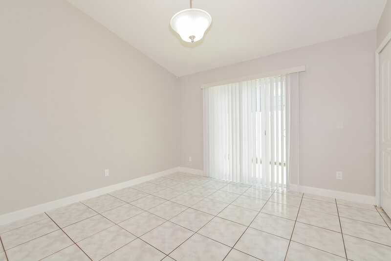 2,290/Mo, 9599 Lupine Ave Orlando, FL 32824 Dining Room View