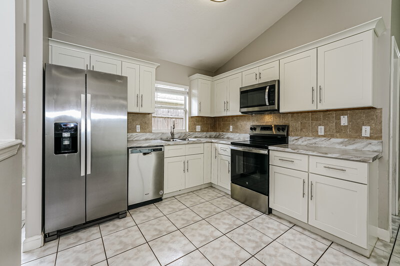 1,900/Mo, 9599 Lupine Ave Orlando, FL 32824 Misc View 6