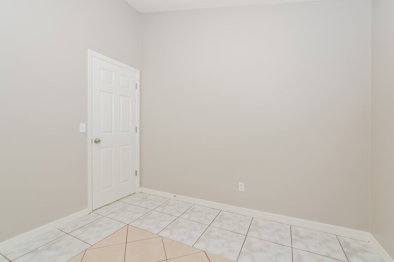 2,290/Mo, 9599 Lupine Ave Orlando, FL 32824 Bedroom View 2