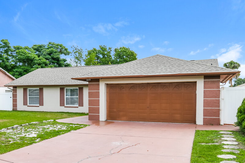 2,235/Mo, 12155 Romero St Orlando, FL 32837 Front View